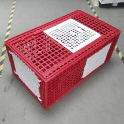 POULAILLER DIRECT Cage De Transport Grande Volaille 96x57x42cm 3 Portes Rouge Et Blanche