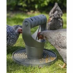 POULAILLER DIRECT Mangeoire Volailles Play And Snack Tower Grise En Plastique Recyclé - Beeztees